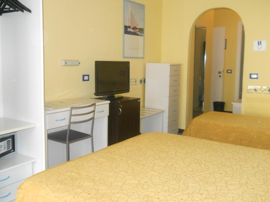 Hotel Solemare Albenga Room photo